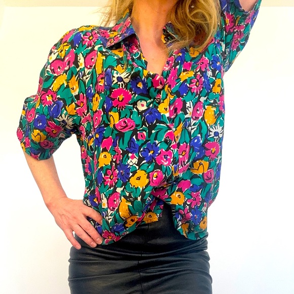 VINTAGE H.E.R. 100% silk top US M - Picture 2 of 7